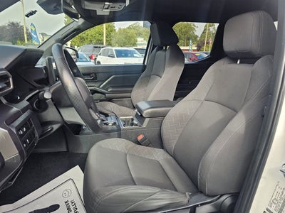 2025 Toyota Tacoma 4WD SR5