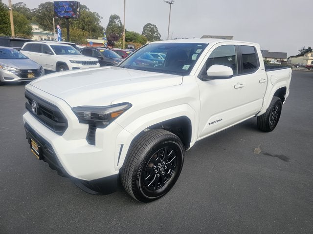 2025 Toyota Tacoma 4WD SR5