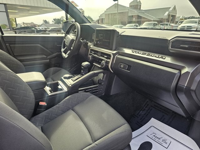 2025 Toyota Tacoma 4WD SR5