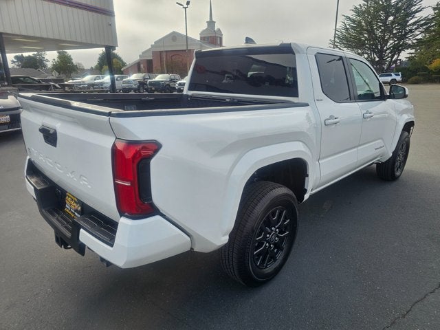 2025 Toyota Tacoma 4WD SR5