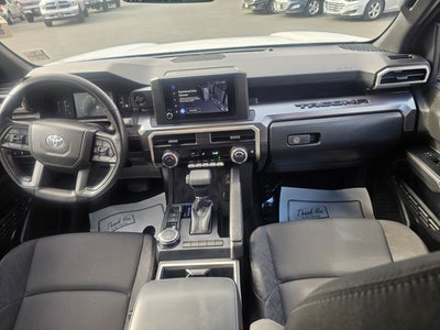 2025 Toyota Tacoma 4WD SR5