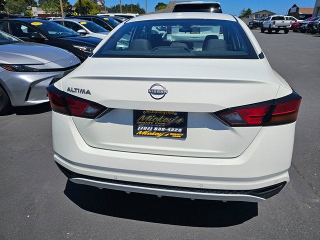 2025 Nissan Altima SV