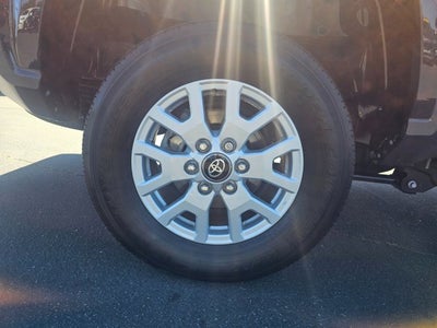 2024 Toyota Tacoma 4WD SR5
