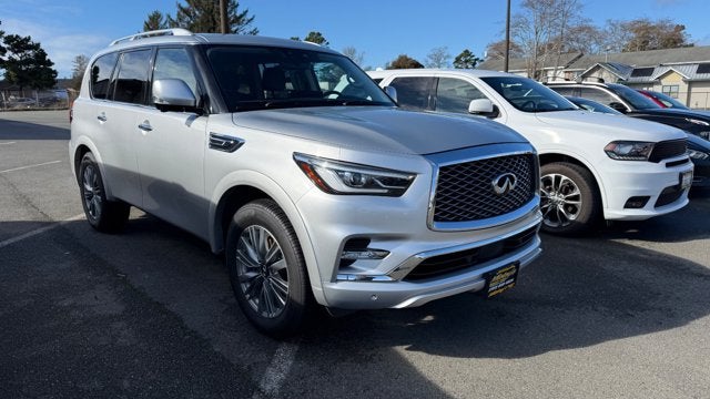 2022 INFINITI QX80 LUXE